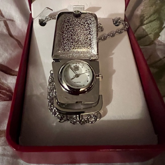 Beautiful Paulo Gucci Vintage Purse Watch Charm necklace - Picture 4 of 4